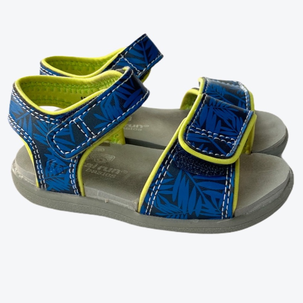 SEE KAI RUN Sandals Size 6